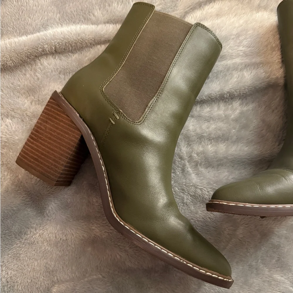 Crown Vintage boots - Picture 2 of 10